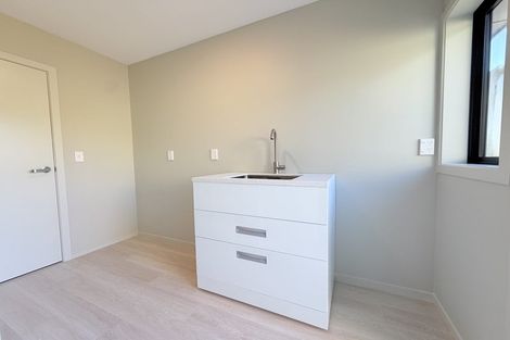 Photo of property in 5 Swinton Place, Churton Park, 6037