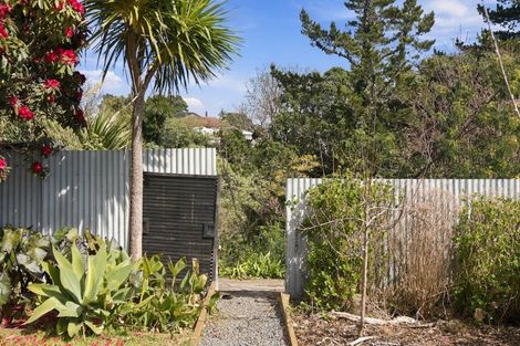 Photo of property in 28 Annandale Street, Lynmouth, New Plymouth, 4310