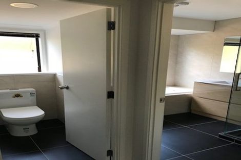 Photo of property in 14 Loloma Drive, Half Moon Bay, Auckland, 2012