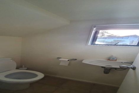 Photo of property in 4/109 Shakespeare Road, Milford, Auckland, 0620