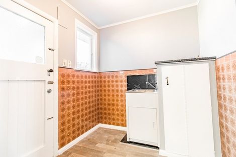 Photo of property in 22 Willis Street, Bader, Hamilton, 3206