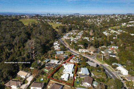 Photo of property in 120 Eskdale Road, Birkdale, Auckland, 0626