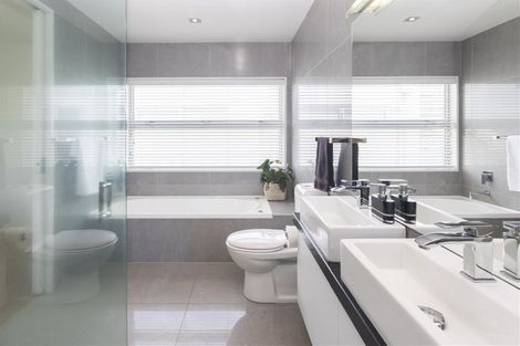 Photo of property in 3a Church Lane, Merivale, Christchurch, 8014