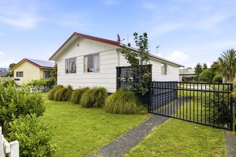 Photo of property in 16 Raukura Street, Turangi, 3334