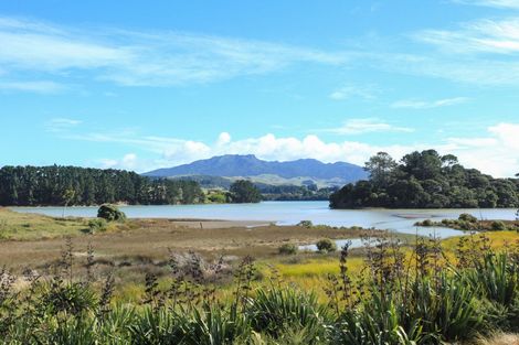 Photo of property in 19 Robertson Street, Raglan, 3225