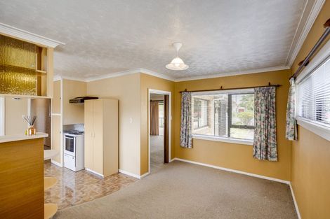 Photo of property in 12 Mill Road, Clive, 4102