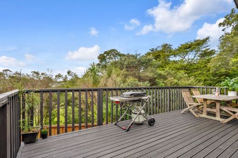 Photo of property in 21 Lastel Place, Shelly Park, Auckland, 2014
