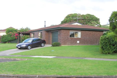Photo of property in 37 Majesty Place, Half Moon Bay, Auckland, 2012