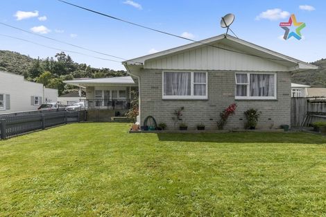Photo of property in 12 Rimu Street, Naenae, Lower Hutt, 5011