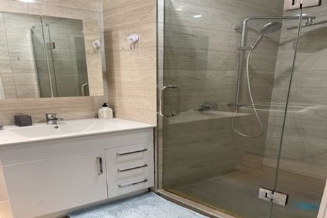 Photo of property in 3 Oswald Close, Flat Bush, Auckland, 2016