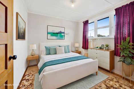 Photo of property in 3 Dixon Avenue, Hawera, 4610