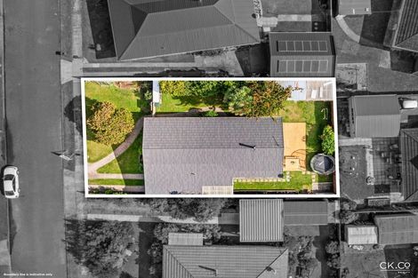 Photo of property in 28 Omaha Grove, Totara Park, Upper Hutt, 5018