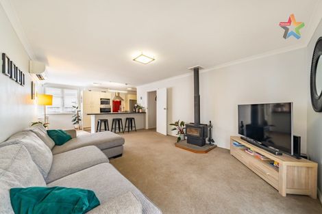 Photo of property in 1 Waldie Grove, Avalon, Lower Hutt, 5011