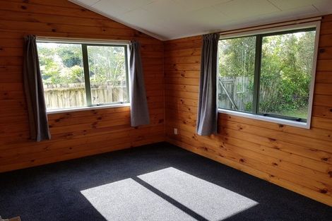 Photo of property in 506 Swanson Road, Ranui, Auckland, 0612