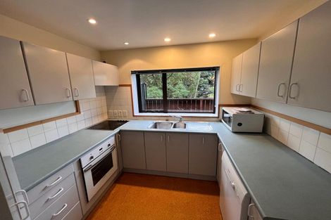 Photo of property in 2/27 Macdonald Crescent, Te Aro, Wellington, 6011