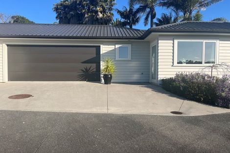 Photo of property in 9a Kerema Way, Schnapper Rock, Auckland, 0632