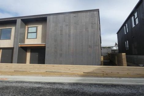 Photo of property in 10/20 Trent Street, Island Bay, Wellington, 6023