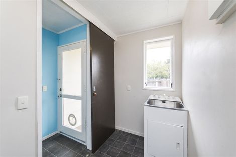 Photo of property in 52 Acacia Street, Kelvin Grove, Palmerston North, 4414