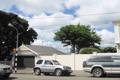 Photo of property in 9 Tinakori Road, Thorndon, Wellington, 6011