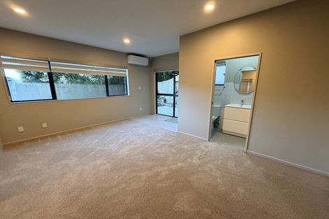 Photo of property in 2/24 Bonito Place, Bayview, Auckland, 0629
