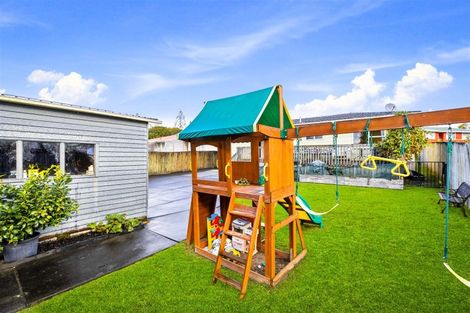 Photo of property in 42 Jillian Drive, Ranui, Auckland, 0612