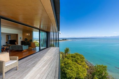 Photo of property in 36 The Cliffs, Britannia Heights, Nelson, 7010