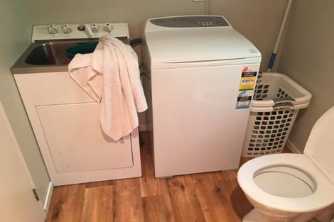 Photo of property in 9 Shale Avenue, Massey, Auckland, 0614