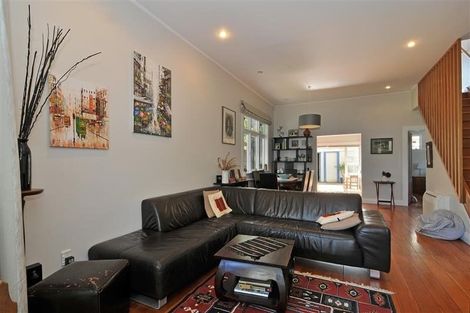Photo of property in 27 Maida Vale Road, Roseneath, Wellington, 6011