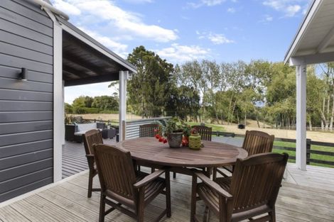 Photo of property in 350 Clifton Road, Whitford, Howick, 2571