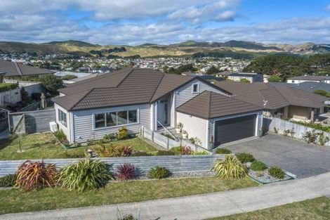 Photo of property in 7 Tasman Close, Aotea, Porirua, 5024