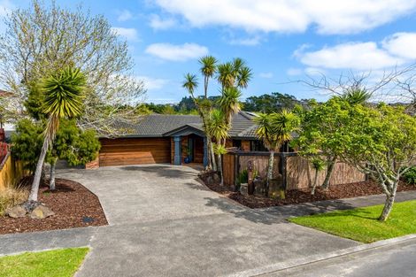 Photo of property in 54 Roy Maloney Drive, Henderson, Auckland, 0612