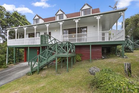 Photo of property in 1 Francis Curtis Avenue, Blockhouse Bay, Auckland, 0600