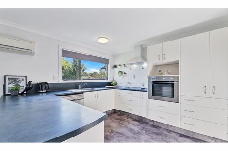 Photo of property in 7 Lacy Gate Place, Woodend, 7610