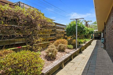 Photo of property in 33 Renoir Street, West Harbour, Auckland, 0618