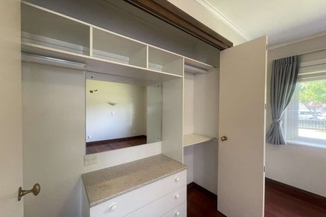 Photo of property in 25 Queensway, Three Kings, Auckland, 1024