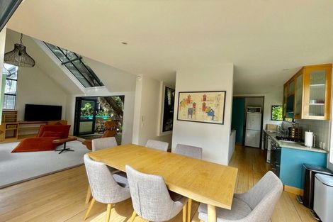 Photo of property in 19 Everton Terrace, Kelburn, Wellington, 6012