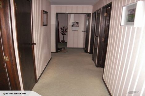 Photo of property in 1/150a Prince Regent Drive, Half Moon Bay, Auckland, 2012