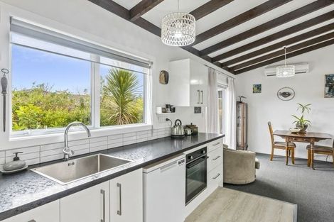 Photo of property in 497b Te Moana Road, Waikanae, 5036