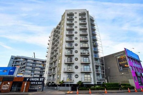 Photo of property in Harbour Green Apartments, 912/11 Union Street, Auckland Central, Auckland, 1010