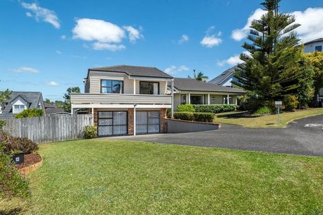 Photo of property in 20 Ronald Macken Place, Windsor Park, Auckland, 0632