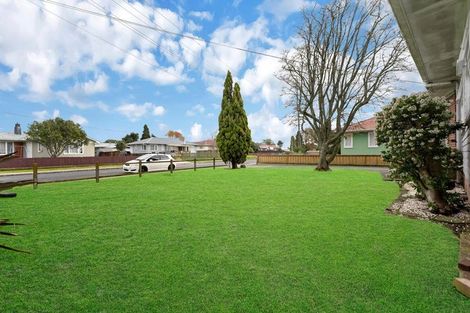 Photo of property in 48 Sutton Crescent, Papakura, 2110