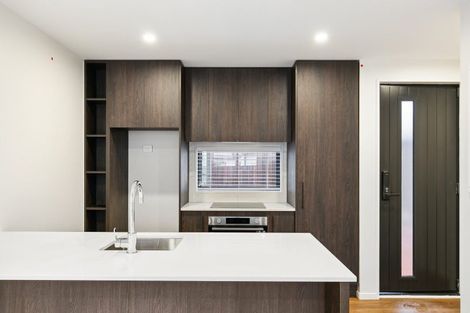 Photo of property in 5/7 Bertram Grove, Naenae, Lower Hutt, 5011