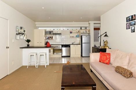 Photo of property in 2e/44 Aitken Terrace, Kingsland, Auckland, 1021