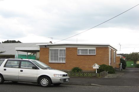 Photo of property in 2/56 Young Street, New Plymouth, 4310