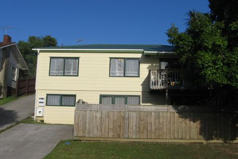 Photo of property in 40 Bruce Road, Glenfield, Auckland, 0629