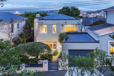 Photo of property in 19 Grant Road, Thorndon, Wellington, 6011