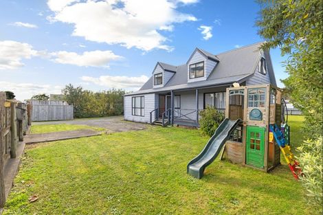 Photo of property in 34 Roberts Line, Kelvin Grove, Palmerston North, 4414