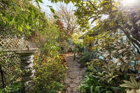 Photo of property in 12b Saint Hill Lane, Havelock North, 4130