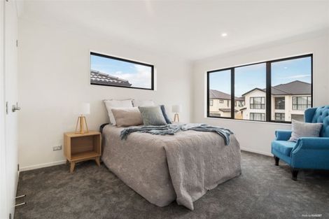 Photo of property in 69 Drumbuoy Drive, Flat Bush, Auckland, 2019