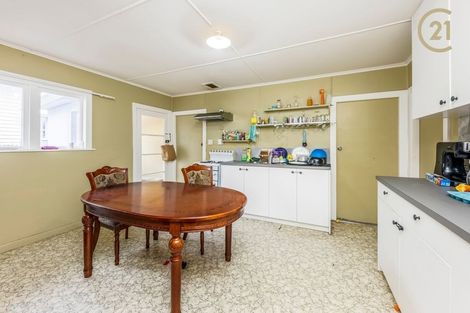 Photo of property in 4 Martin Road, Manurewa, Auckland, 2102